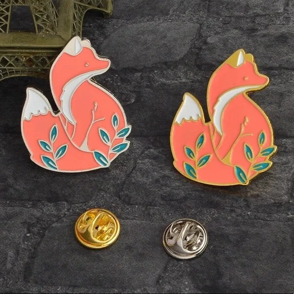 1 LEFT‼️ Set of 2 Matching Fox Pins Enamel Gold Silver Metal Brooch Pair Foxes - Picture 4 of 12